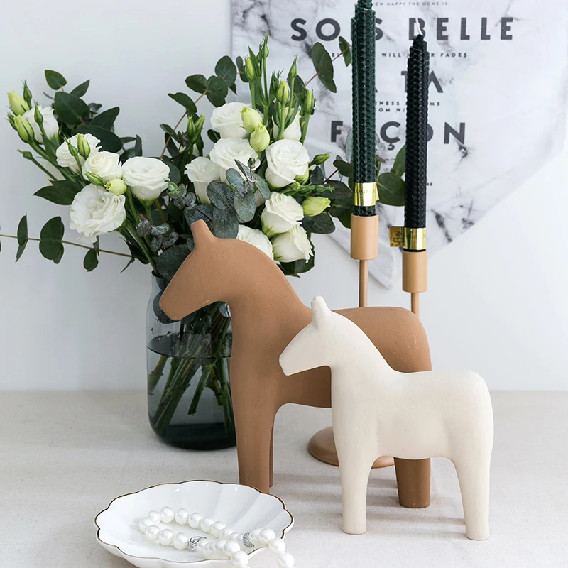 Nordic Wooden Horse Ornaments  - Baby Nursery Table recension och pris