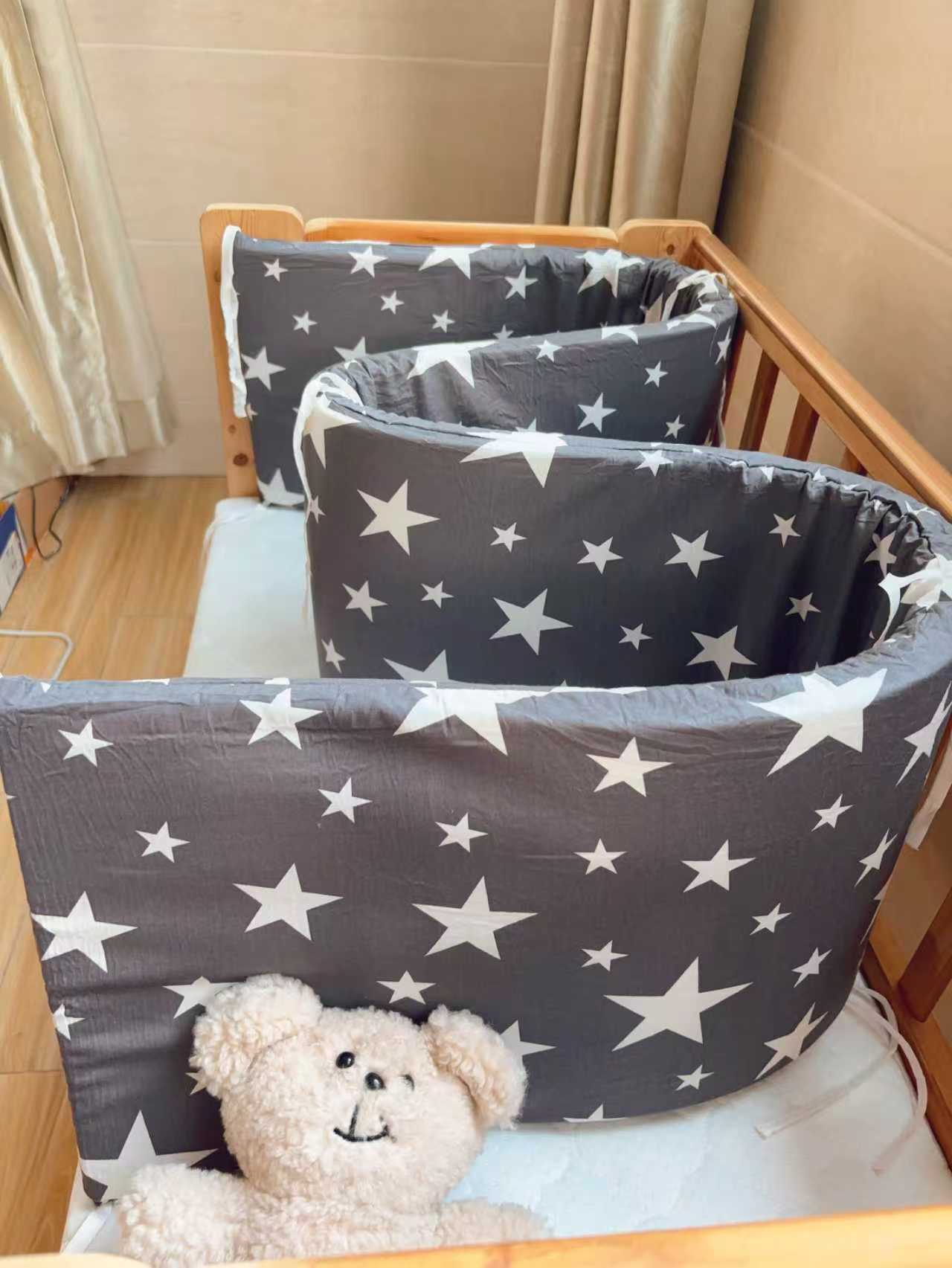 Nordic Star Baby Crib Thickene - Convertible Crib Set recension och pris