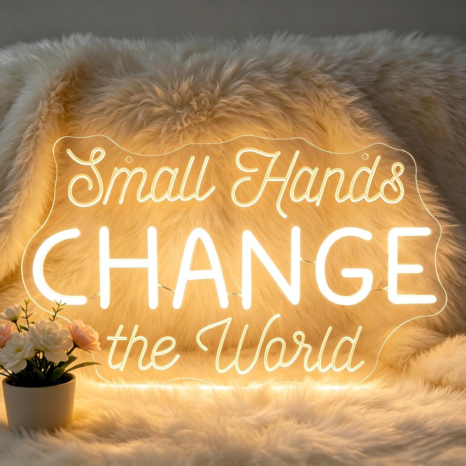 Small Hands Change the World N - Baby Nursery Wall Lights recension och pris